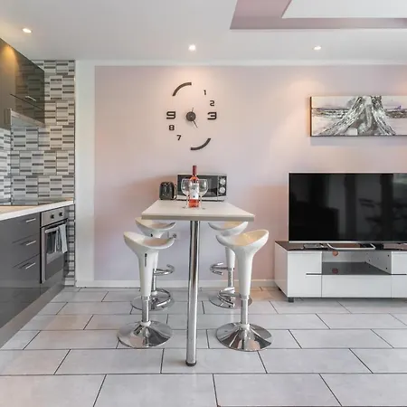 Apartment Playa Honda Bright Stay With Pool